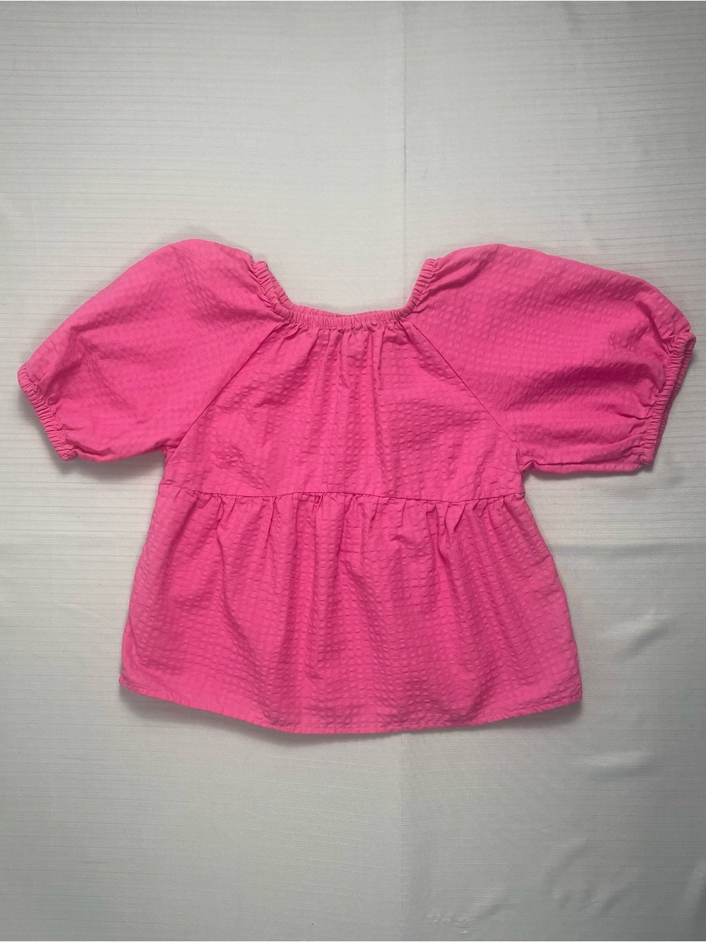 Buy 3, get 30% off. Old Navy Hot Pink Puff-Sleeve Seersucker Babydoll Blouse Sm